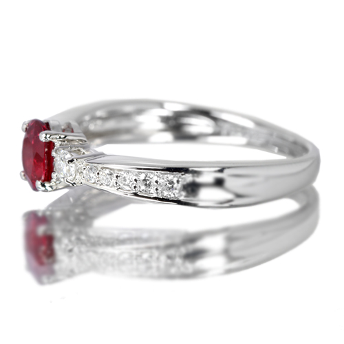 非加熱ピジョンブラッドルビー0.44ct ダイヤモンド0.2ct プラチナ