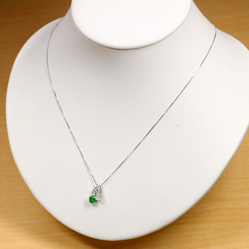 翡翠0.75ct ダイヤモンド ホワイトゴールド ネックレス【品質保証書 