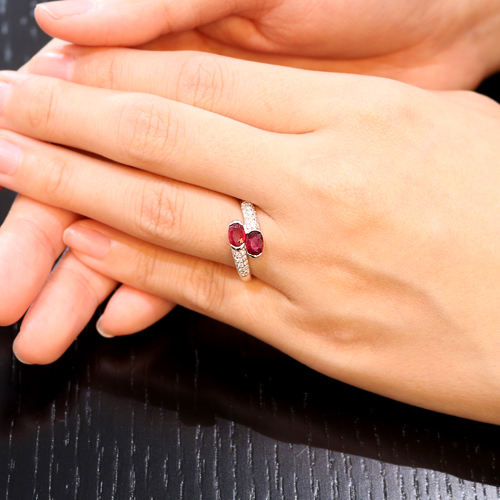 ルビー 0.8ct ダイヤモンド プラチナ リング（指輪）【品質保証書/宝石
