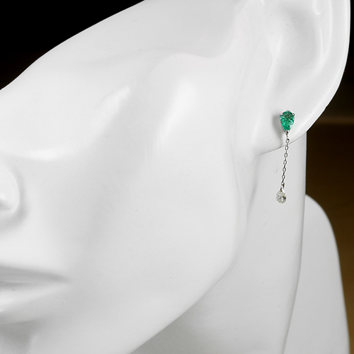 エメラルド 0.5ct レーザーホールダイヤモンド プラチナ ピアス