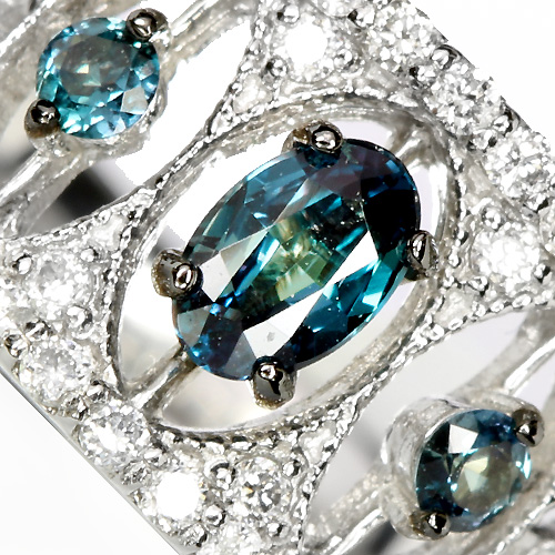 ブラジル産アレキサンドライト0.3ct ダイヤモンド プラチナ