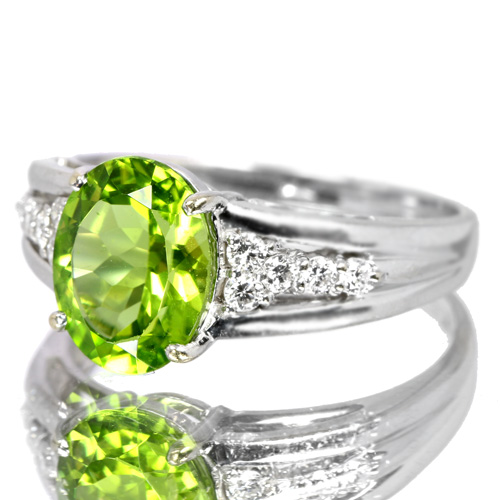 ペリドット2.5ct ダイヤモンド ホワイトゴールド リング（指輪