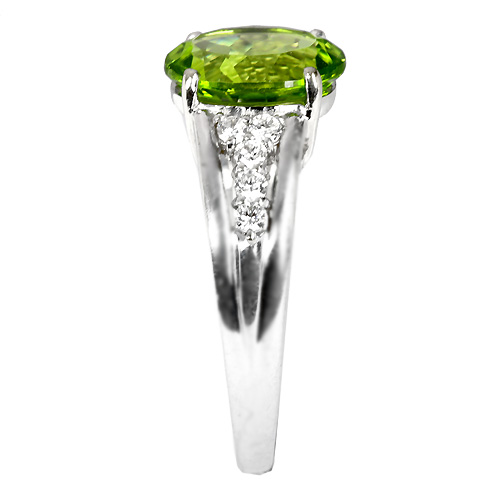 専用JG35★高級 ペリドット2.58ct ダイヤ pt ヘッド 鑑別付 専用JG35☆高級 ペリドット2.58ct ダイヤ pt ヘッド 鑑別付