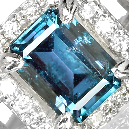 ブラジル産アレキサンドライト0.8ct ダイヤモンド プラチナ