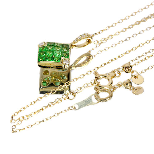 グリーンガーネット（ツァボライト）0.6ct ダイヤモンド ミステリー