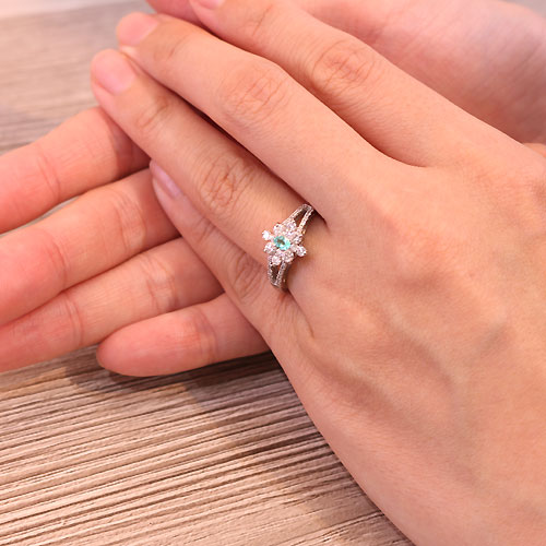 ブラジル産パライバトルマリン0.092ct ダイヤモンド0.47ct プラチナ