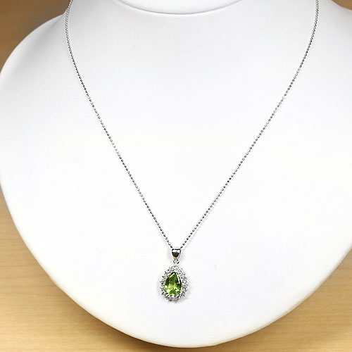 ペリドット2ct ダイヤモンド プラチナ ネックレス 【品質保証書/宝石