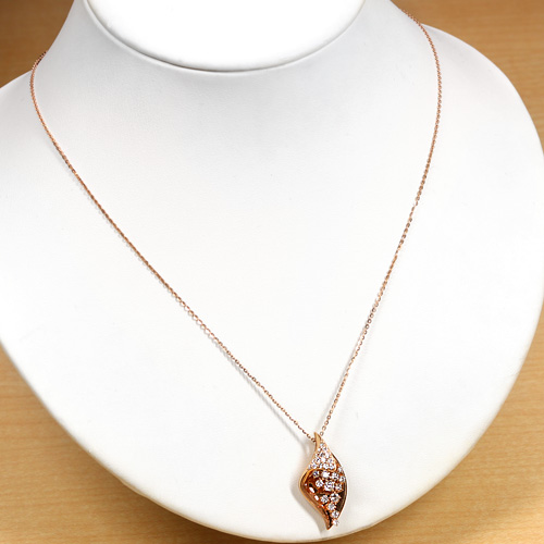 ダイヤモンド 0.8ct ピンクゴールド リーフデザインネックレス ダイヤモンド 0.8ct ピンクゴールド リーフデザインネックレス
