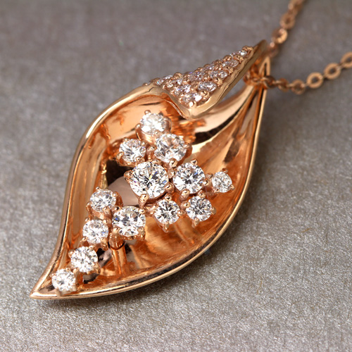 ダイヤモンド 0.8ct ピンクゴールド リーフデザインネックレス ダイヤモンド 0.8ct ピンクゴールド リーフデザインネックレス
