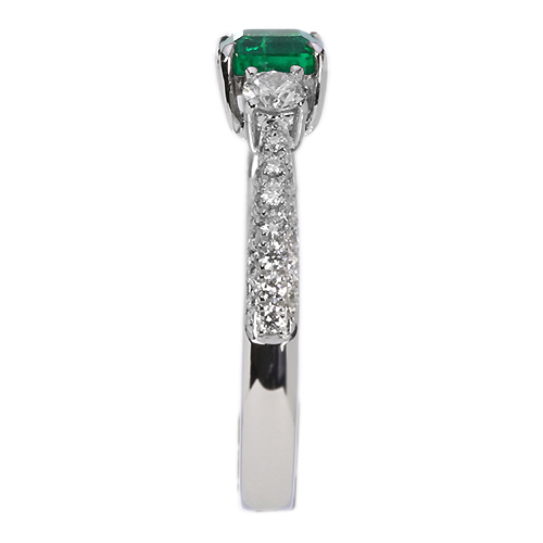 コロンビア産エメラルド0.56ct ダイヤモンド0.53ct プラチナ コロンビア産エメラルド0.56ct ダイヤモンド0.53ct プラチナ