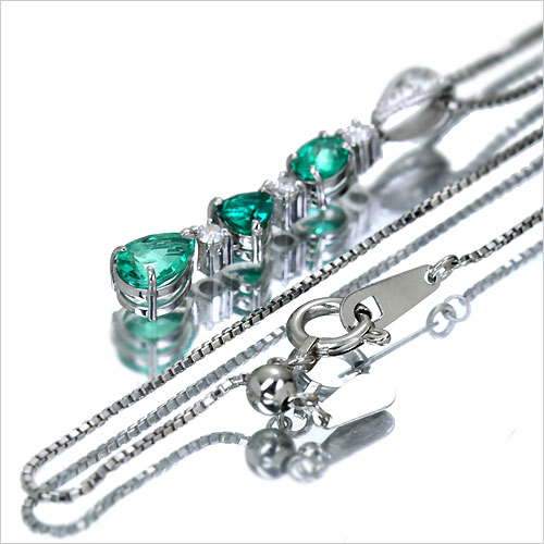 コロンビア産エメラルド0.58ct ダイヤモンド0.1ct プラチナ ネックレス  