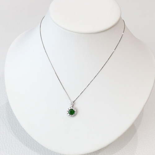 ロシア産デマントイドガーネット1.4ct ダイヤモンド0.72ct