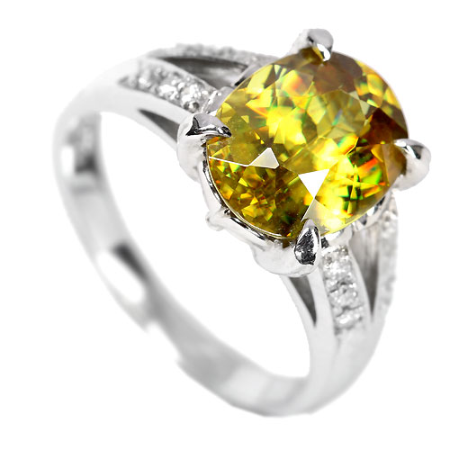 スフェーン 2.4ct ダイヤモンド 0.3ct プラチナ リング(指輪