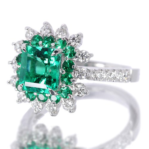 コロンビア産エメラルド1.5ct ダイヤモンド/エメラルド プラチナ コロンビア産エメラルド1.5ct ダイヤモンド/エメラルド プラチナ
