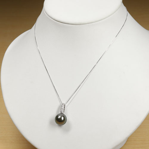 タヒチ真珠のダイヤモンドネックレス タヒチ黒蝶真珠 12mm 