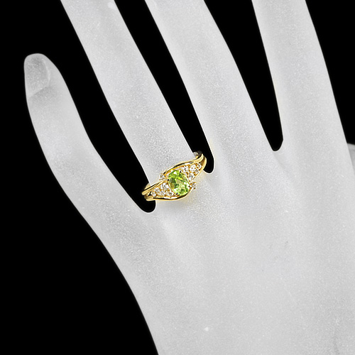 ペリドット 0.7ct ダイヤモンド イエローゴールド リング（指輪