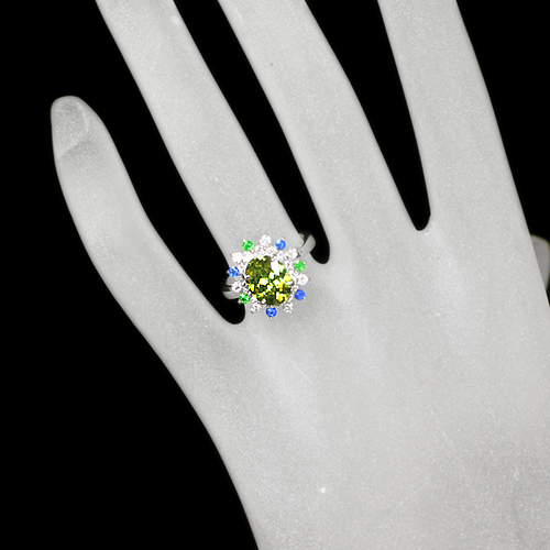 第110回抽選販売＞スフェーン 2.4ct アウイナイト＆デマントイド