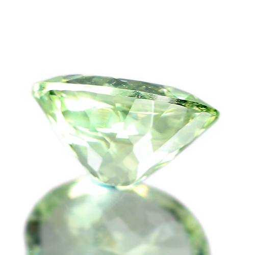 大粒ミントベリル タンザニア産UVタイプミントクリソベリル 0.97ct【品質保証書