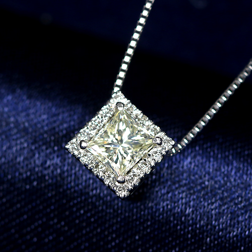 プリンセスカットダイヤモンド 0.3ct ＆ダイヤモンド プラチナ