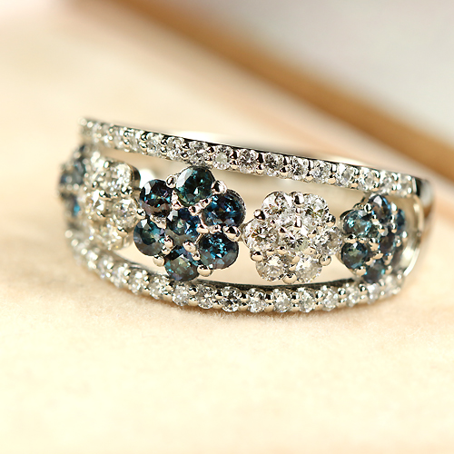 ブラジル産アレキサンドライト 0.5ct ダイヤモンド プラチナ リング