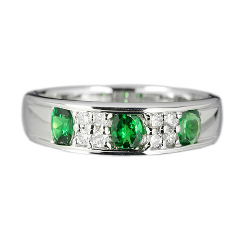 天然ツァボライト グリーングロッシュラー ダイヤモンド リング 計0.47ct 楽天市場】グリーンガーネット ツァボライト ツボライト