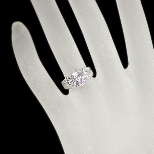 クンツァイト 2.2ct ダイヤモンド プラチナ リング(指輪 クンツァイト 2.2ct ダイヤモンド プラチナ リング(指輪