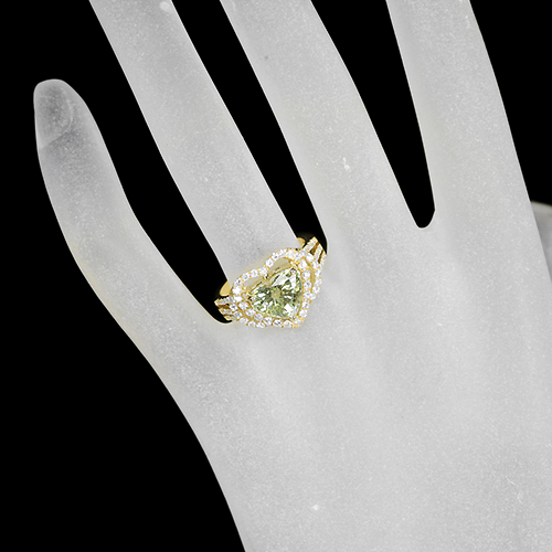 ミントガーネット 3.25ct ハートシェイプ ダイヤモンド イエロー
