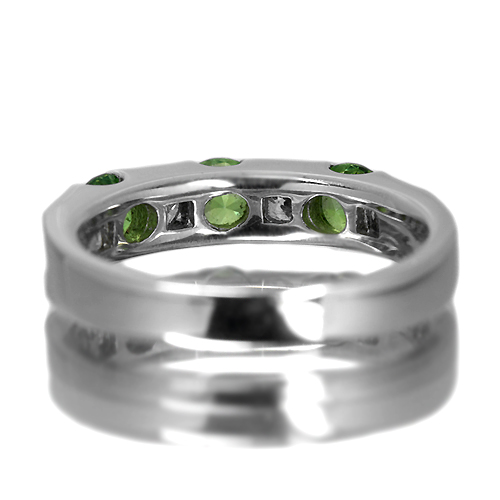 ロシア産デマントイドガーネット 0.87ct ダイヤモンド ホワイト