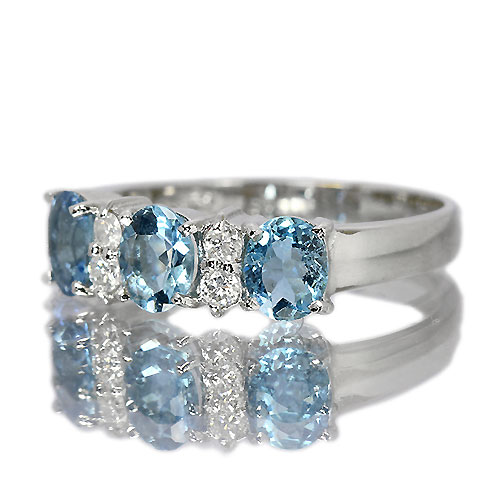 アクアマリン 0.8ct ホワイトゴールド リング（指輪）【品質