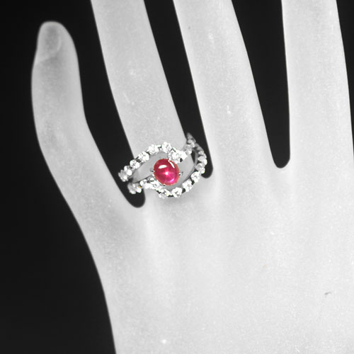 ビルマ産スタールビー 2.2ct ダイヤモンド プラチナ リング（指輪