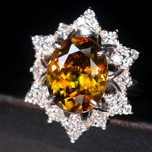 スフェーン 3.5ct ダイヤモンド プラチナ リング（指輪）【品質保証書 