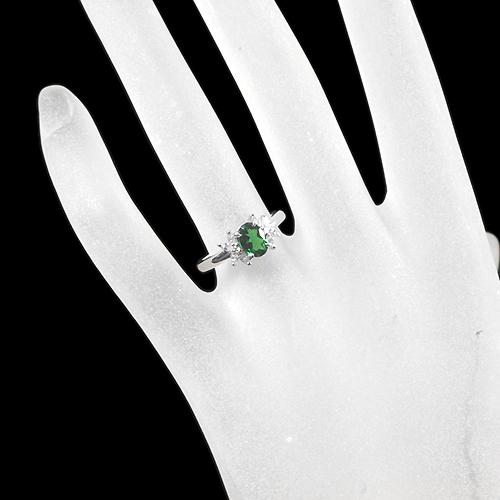 グリーンガーネット（ツァボライト） 0.78ct ダイヤモンド プラチナ