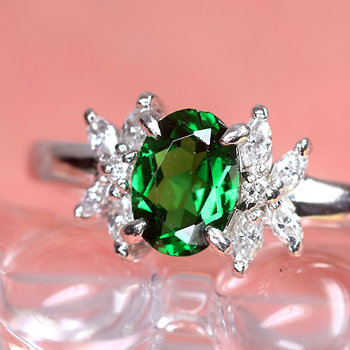 グリーンストーン ダイヤモンド プラチナリング グリーンガーネット（ツァボライト） 0.78ct ダイヤモンド プラチナ