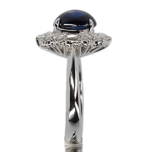 ブルーサファイア（カボション）2.71ct ダイヤモンド0.8ct プラチナ