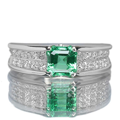 エメラルド 0.86ct ダイヤモンド プラチナ リング（指輪）【品質保証書 