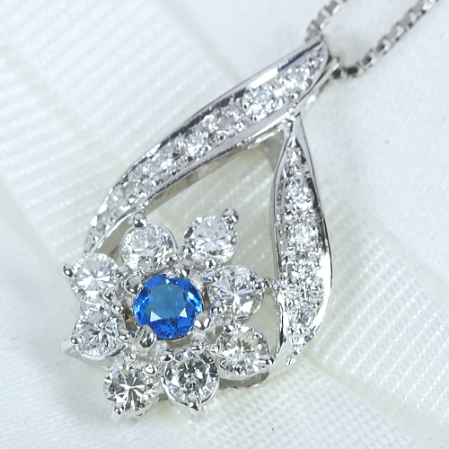 アウイナイト 0.12ct ダイヤモンド 0.6ct プラチナ ネックレス【品質 ...