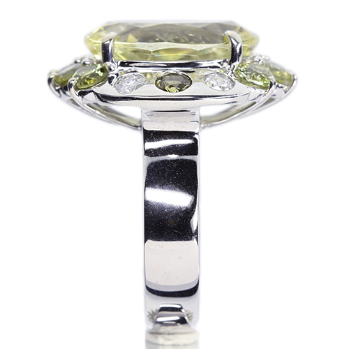 フェルスパー（フェルドスパー） 10.63ct ダイヤモンド 0.47ct 