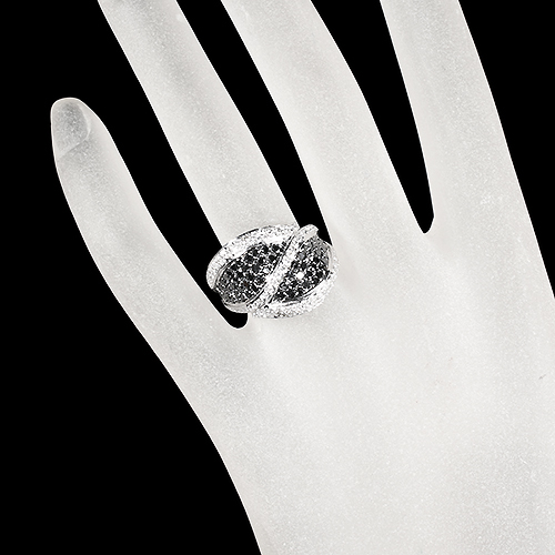 ブラックダイヤモンド 1.5ct ホワイトゴールド リング(指輪)【品質