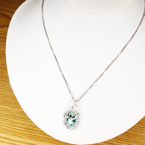 アンブリゴナイト 9.0ct ダイヤモンド ホワイトゴールド ネックレス