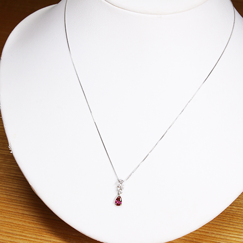 非加熱ピジョンブラッドルビー 0.42ct ダイヤモンド プラチナ(トップ