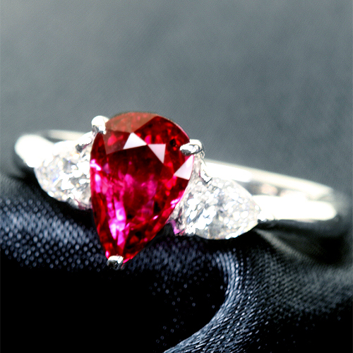 ルビー 1.4ct ダイヤモンド 0.5ct プラチナ リング(指輪)【品質保証書