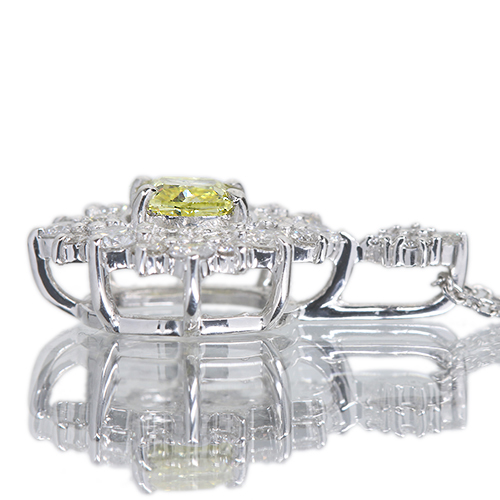 イエローダイヤモンド 0.45ct/FIY（ファンシーインテンス
