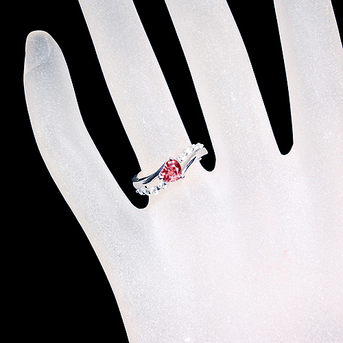 プラチナデザインリング　ハート　プチダイヤ プラチナ ダイヤモンド リング 0.536ct ハートシェイプカット