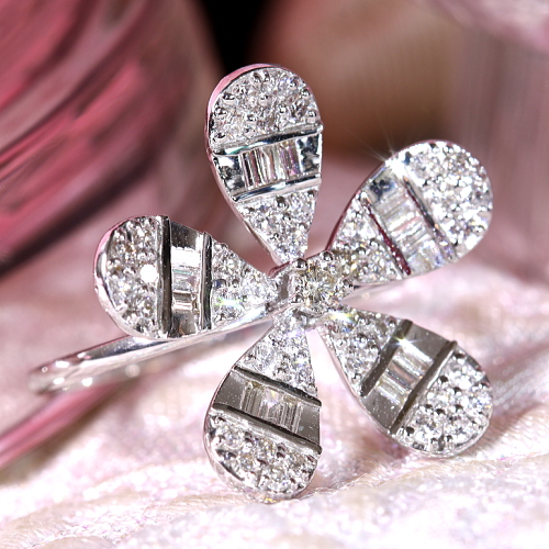 ダイヤモンド 0.7ct ホワイトゴールド リング(指輪)【品質保証書/宝石 