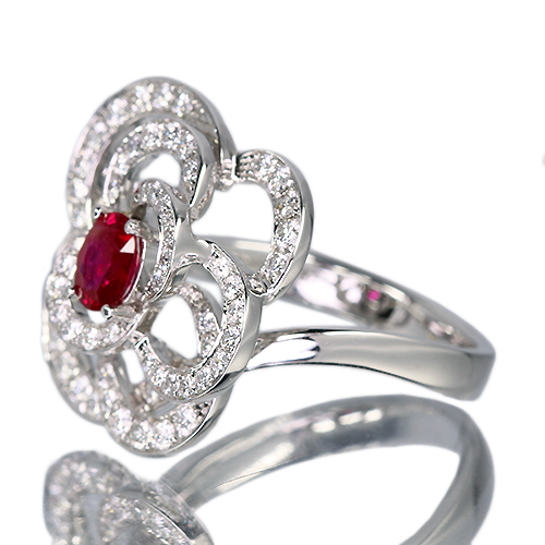 ミャンマー産（ビルマ産）ピジョンブラッドルビー 0.4ct