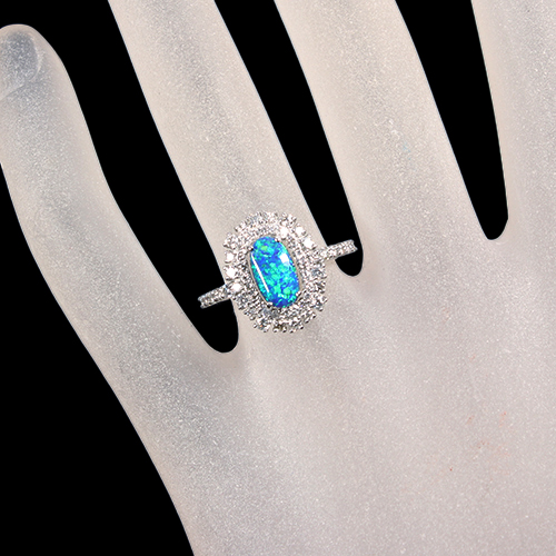 オーストラリアライトニングリッジ産ブラックオパール 約0.9ct
