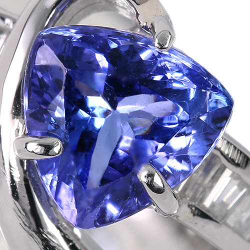 タンザナイト 1.6ct ダイヤモンド 0.3ct プラチナ リング(指輪)【品質 