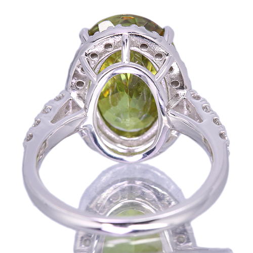 スフェーン 7.0ct ダイヤモンド 0.6ct プラチナ リング(指輪