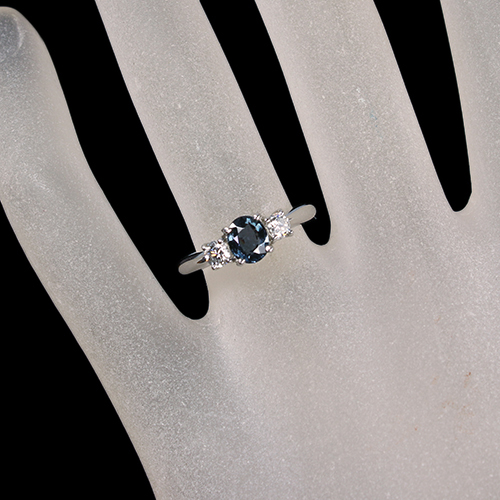 第326回抽選販売＞カラーチェンジガーネット 0.86ct