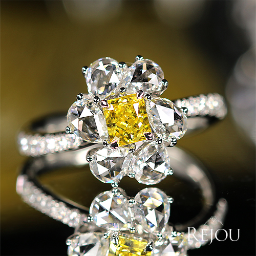 イエローダイヤモンド 0.52ct/FVY/VS2 ローズカットペアシェイプ